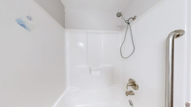485 Lakeshore Dr, Mayfield, KY 42066