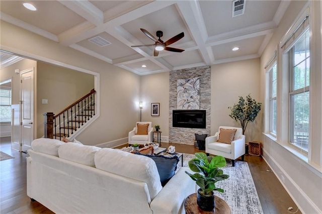 101 Spur Lane, Alpharetta, GA 30009