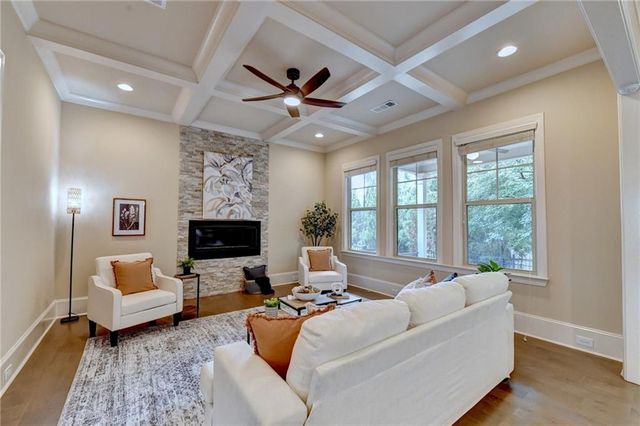 101 Spur Lane, Alpharetta, GA 30009