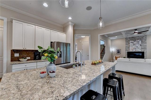 101 Spur Lane, Alpharetta, GA 30009