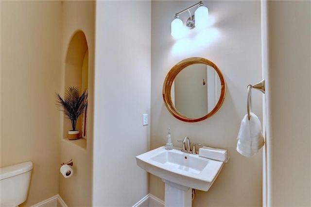 101 Spur Lane, Alpharetta, GA 30009