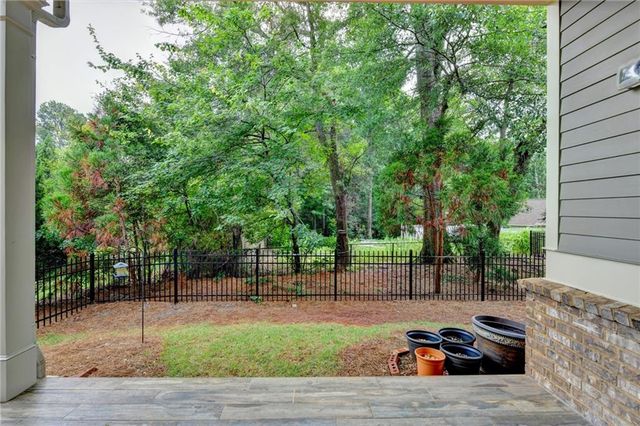 101 Spur Lane, Alpharetta, GA 30009
