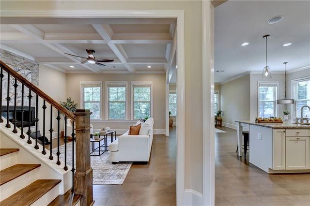 101 Spur Lane, Alpharetta, GA 30009