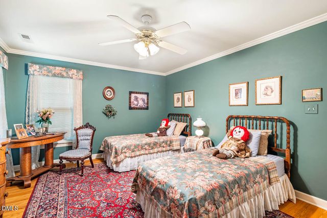 100 Garden Gate Drive, Chapel Hill, NC 27516