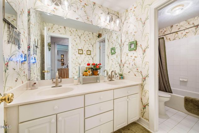 100 Garden Gate Drive, Chapel Hill, NC 27516