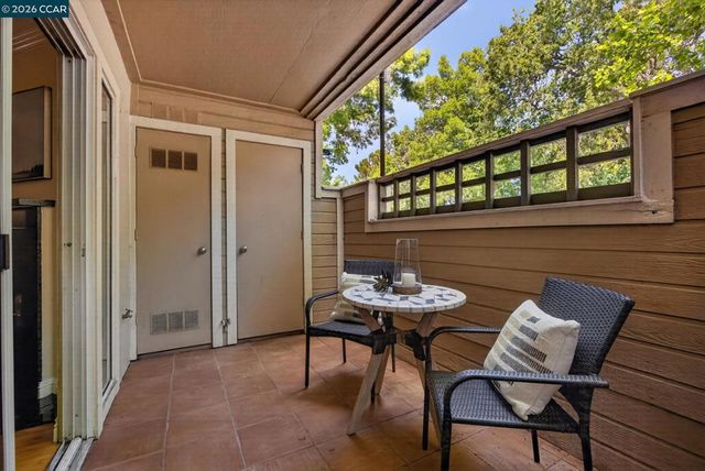 2560 Oak Rd 120, Walnut Creek, CA 94597