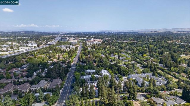 2560 Oak Rd 120, Walnut Creek, CA 94597