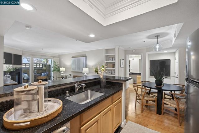 2560 Oak Rd 120, Walnut Creek, CA 94597