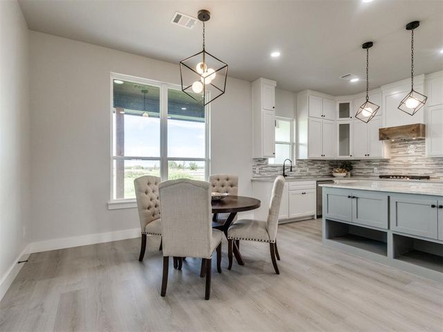 4740 Ranchero Drive, Edmond, OK 73025