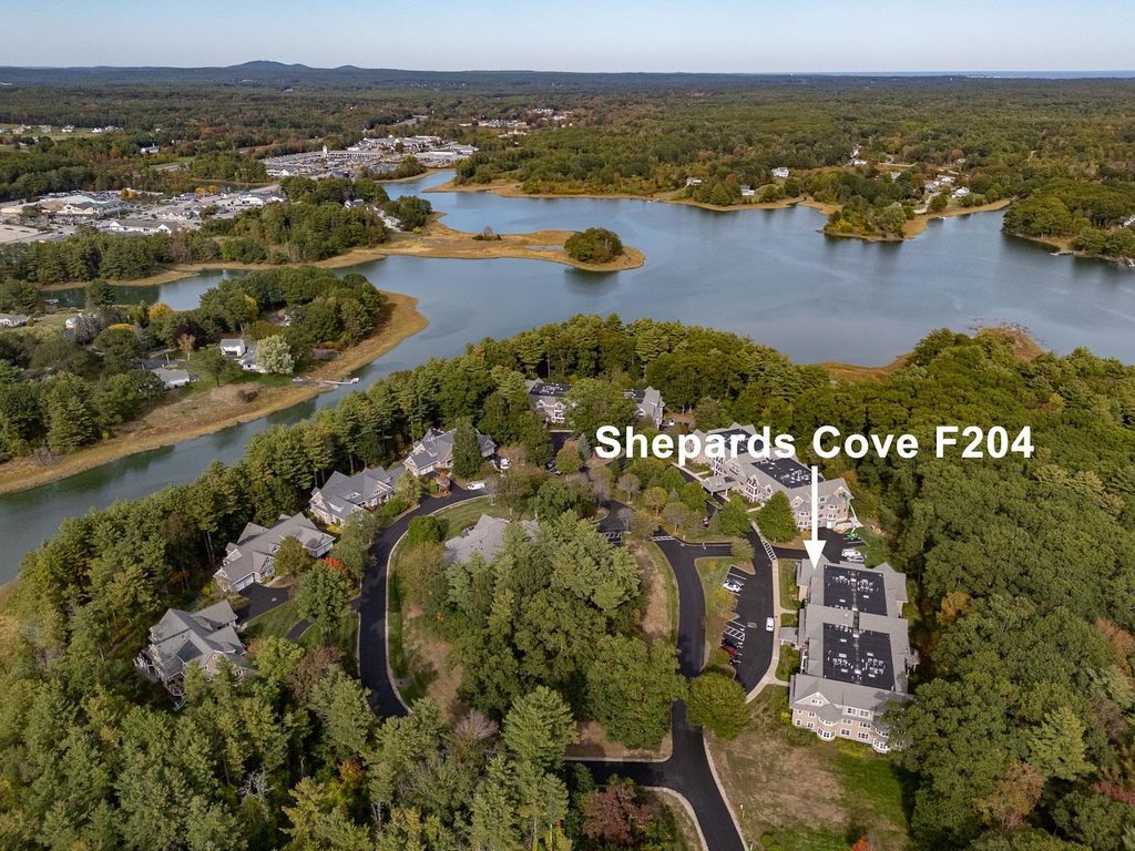 100 Shepards Cove Rd Unit F204, Kittery, ME 03904