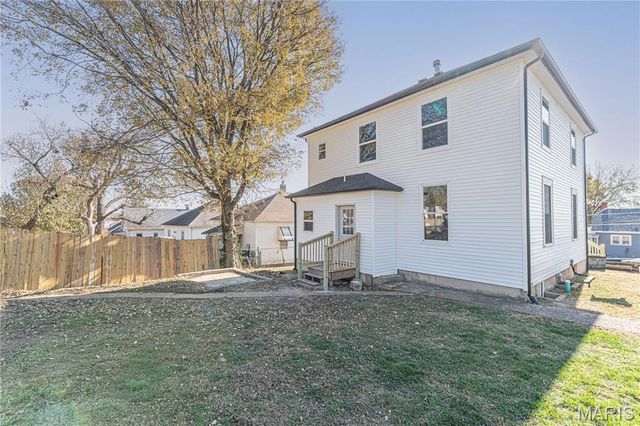 105 E Roosevelt Avenue, Union, MO 63084