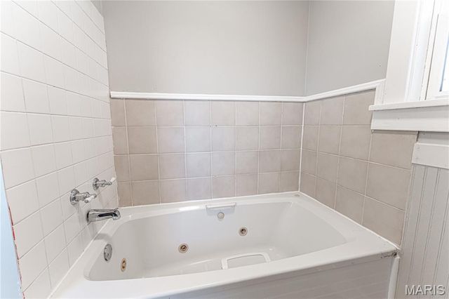 105 E Roosevelt Avenue, Union, MO 63084