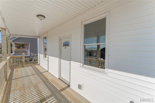 105 E Roosevelt Avenue, Union, MO 63084