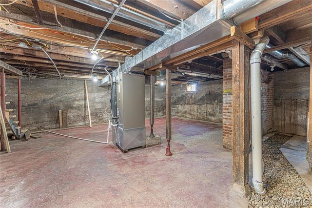 105 E Roosevelt Avenue, Union, MO 63084