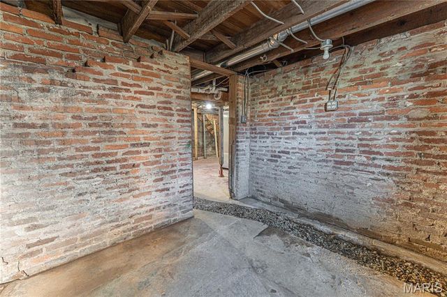 105 E Roosevelt Avenue, Union, MO 63084