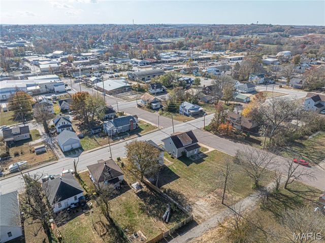 105 E Roosevelt Avenue, Union, MO 63084
