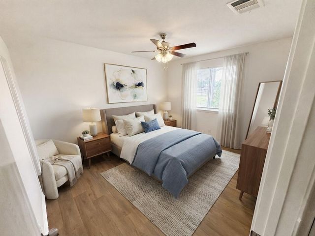 2805 Tyler LN, Taylor, TX 76574