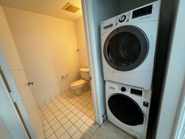 601 NE 36th St 1808, Miami, FL 33137