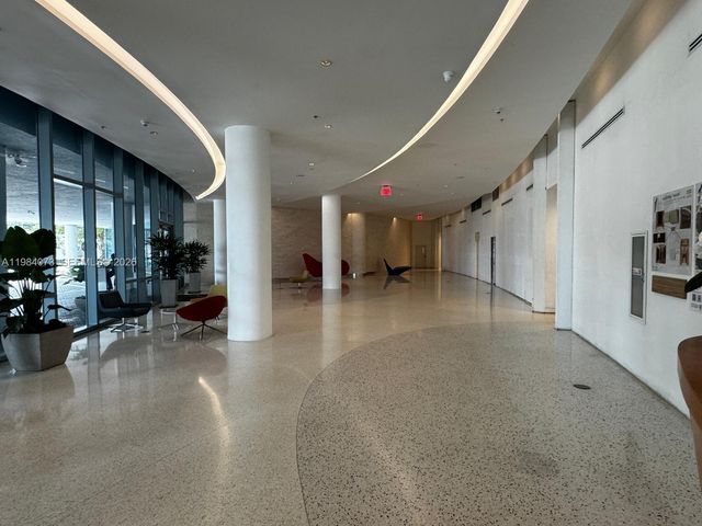 601 NE 36th St 1808, Miami, FL 33137