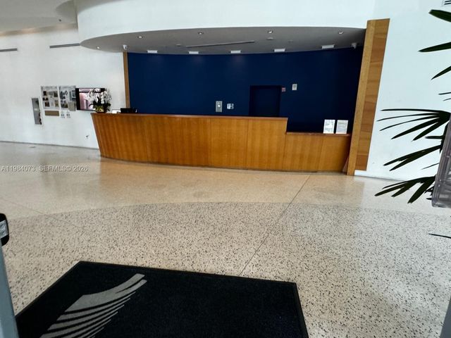 601 NE 36th St 1808, Miami, FL 33137