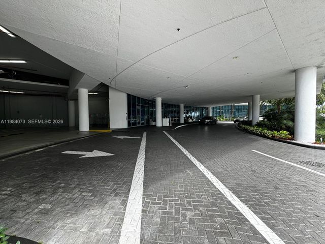 601 NE 36th St 1808, Miami, FL 33137