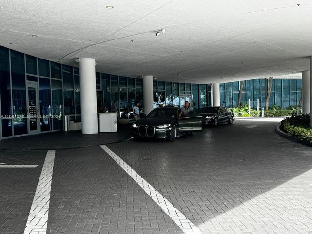 601 NE 36th St 1808, Miami, FL 33137