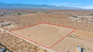 11111 W Johnson Road, Phelan, CA 92371