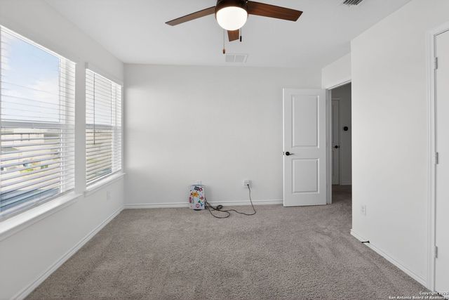 14430 Calaveras, Elmendorf, TX 78112