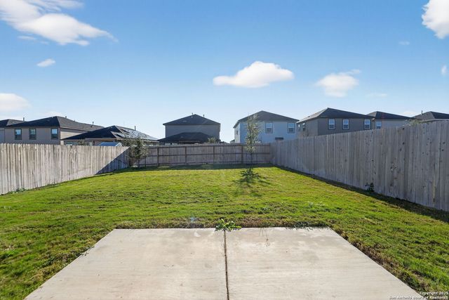 14430 Calaveras, Elmendorf, TX 78112