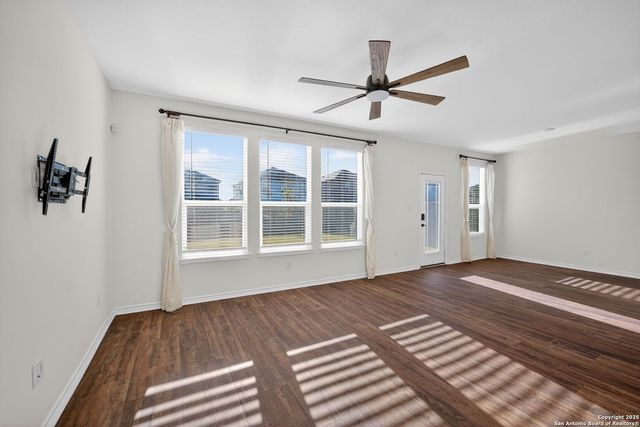 14430 Calaveras, Elmendorf, TX 78112