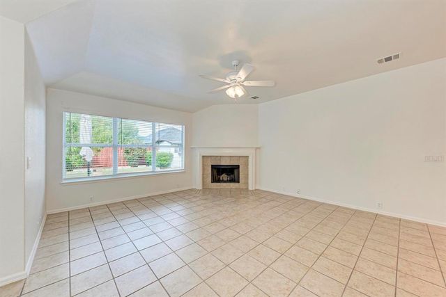 412 Golden Eagle LN, Leander, TX 78641