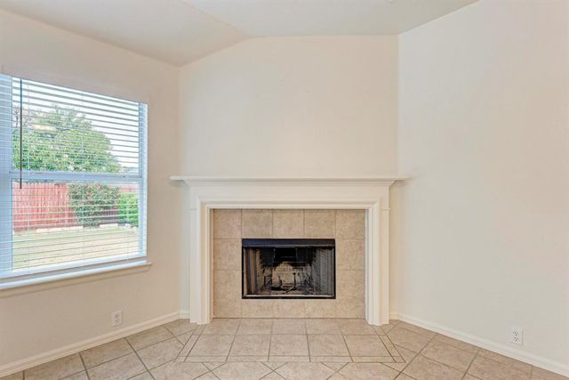 412 Golden Eagle LN, Leander, TX 78641