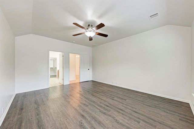 412 Golden Eagle LN, Leander, TX 78641
