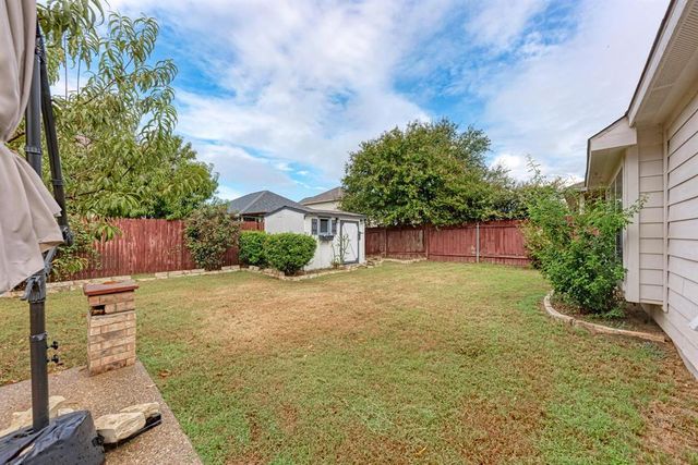 412 Golden Eagle LN, Leander, TX 78641