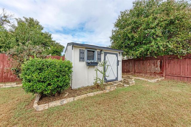 412 Golden Eagle LN, Leander, TX 78641