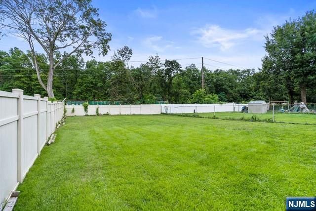 531 Chestnut Place, Teaneck, NJ 07666