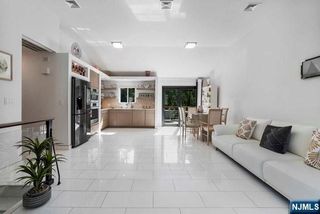 531 Chestnut Place, Teaneck, NJ 07666