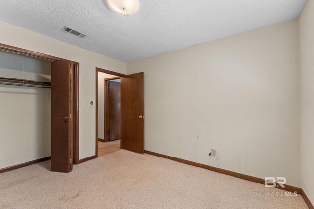 32989 Antietam Road, Lillian, AL 36549