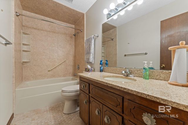 32989 Antietam Road, Lillian, AL 36549