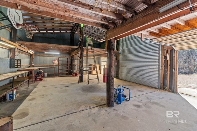 32989 Antietam Road, Lillian, AL 36549