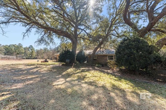 32989 Antietam Road, Lillian, AL 36549