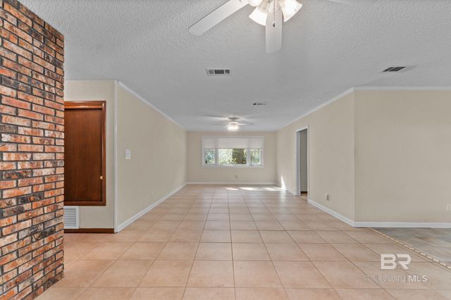 32989 Antietam Road, Lillian, AL 36549