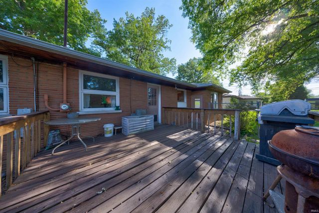 6612 E Oak Street, Evansville, IN 47715