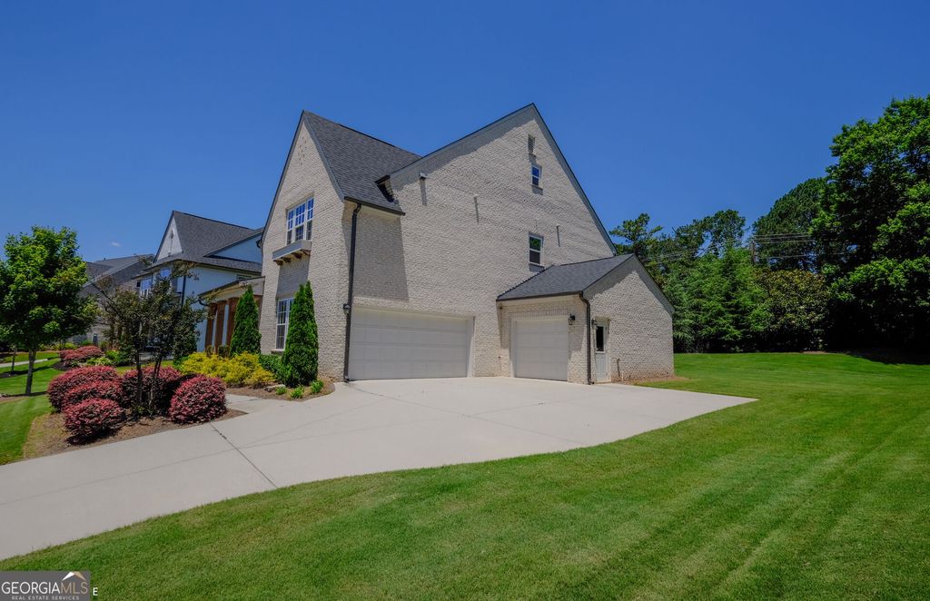 5048 Dinant Drive, Johns Creek, GA 30022 — photo 2