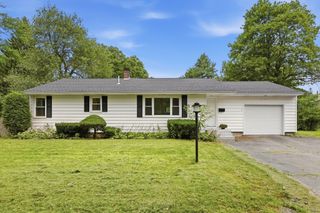17 Everett St Extension, Fitchburg, MA 01420