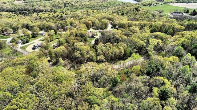 12 Dakota Ridge, Baraboo, WI 53913
