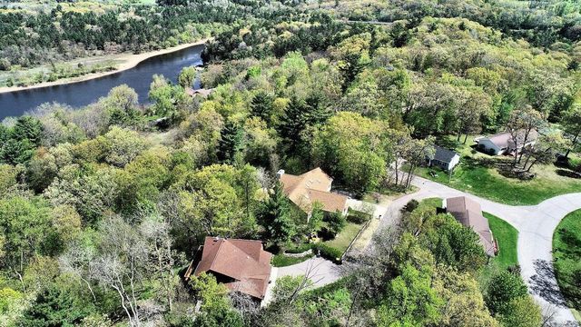 12 Dakota Ridge, Baraboo, WI 53913