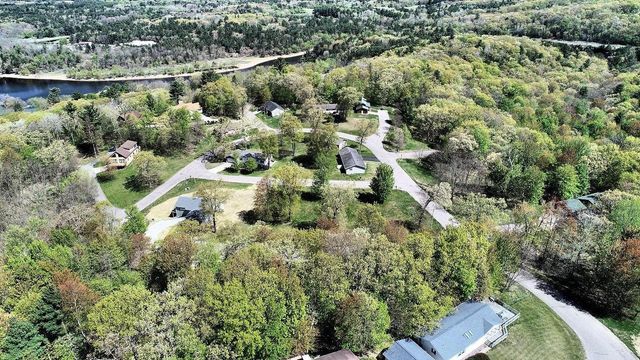 12 Dakota Ridge, Baraboo, WI 53913