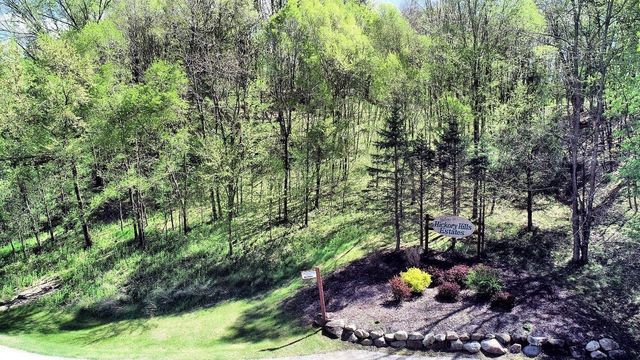 12 Dakota Ridge, Baraboo, WI 53913