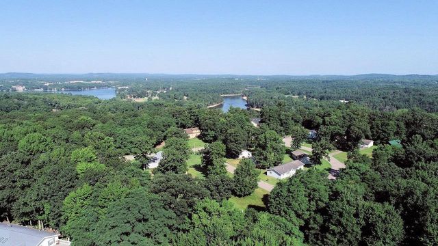 12 Dakota Ridge, Baraboo, WI 53913
